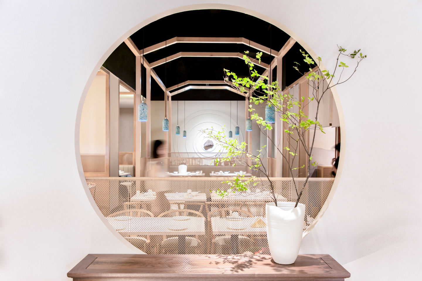 秀峰提升餐厅格调的几种餐饮空间设计方法，用过的都说好！